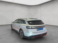 Gebraucht VW ID.7 Pro 210 kW (286 PS) 2024 Scale silver metallic / dach s Kombi