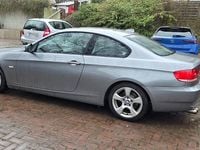 Gebraucht BMW 320 170 PS (125 kW) 2010 Grau Coupé