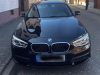 Gebraucht BMW 116 109 PS (80 kW) 2018 Schwarz Kleinwagen