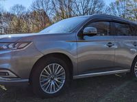 gebraucht Mitsubishi Outlander P-HEV 2.4 PHEV Plus Benzin / 4 WD