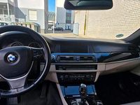 Gebraucht BMW 525 218 PS (160 kW) 2012 Grau Kombi