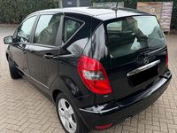 Gebraucht Mercedes A160 Avantgarde 95 PS (69 kW) 2011 Schwarz Limousine