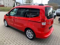Gebraucht Ford Tourneo Courier Titanium 101 PS (74 kW) 2019 Rot Van / Kleinbus