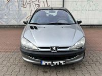 Gebraucht Peugeot 206 60 PS (44 kW) 2001 Silber Limousine