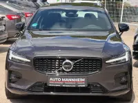 Używany Volvo S60 Ultimate 250 KM (183 kW) 2023 Brązowy Sedan/Limuzyna