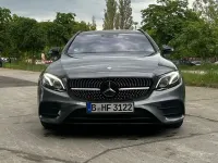 Usado Mercedes E220 AMG line 194 CV (142 kW) 2017 Gris Berlina