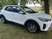 Gebraucht Kia Stonic Spirit 101 PS (74 kW) 2018 Weiß SUV