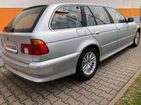 Gebraucht BMW 525 Sport Line 163 PS (119 kW) 2001 Silber Kombi