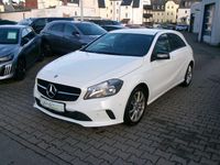 Gebraucht Mercedes A250 Urban 211 PS (155 kW) 2015 Weiß Limousine