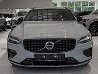 Neu Volvo V60 Plus 197 PS (144 kW) 2026 Vapour grey Kombi