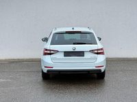 Gebraucht Skoda Superb Style 179 PS (131 kW) 2016 Weiß Kombi