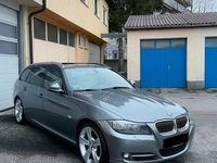 Gebraucht BMW 325 204 PS (150 kW) 2011 Grau Kombi