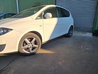 Gebraucht Seat Altea I-Tech 105 PS (77 kW) 2015 Weiß Limousine