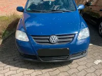Gebraucht VW Fox 54 PS (39 kW) 2005 Blau Kleinwagen