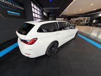 Gebraucht BMW 320 Performance 190 PS (139 kW) 2024 Weiß Limousine