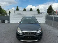 Używany Dacia Sandero Stepway 84 KM (61 kW) 2012 Srebrny Sedan/Limuzyna