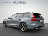 Gebraucht Volvo V60 Plus 455 PS (334 kW) 2023 Thunder grey / metallic Kombi