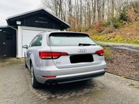 gebraucht Audi A4 2.0 TDI S tronic Avant - Navi/ 8-fach bereift