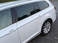 Gebraucht VW Passat Highline 239 PS (175 kW) 2016 Weiß Kombi