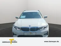 Gebraucht BMW 330 Sport Line 252 PS (185 kW) 2021 Weiß Kombi