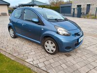 Gebraucht Toyota Aygo 68 PS (50 kW) 2010 Blau Kleinwagen
