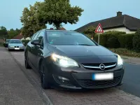 Gebraucht Opel Astra 136 PS (100 kW) 2014 Andere farben Kombi