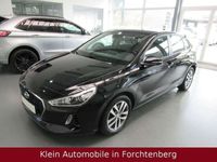 gebraucht Hyundai i30 Aut. Navi Kamera Spurassistent SHZ 2.-Hand