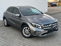 Gebraucht Mercedes GLA220 170 PS (125 kW) 2019 Grau SUV