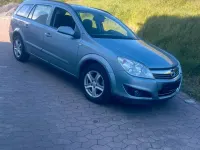 Gebraucht Opel Astra 116 PS (85 kW) 2009 Grün Kombi