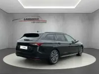 Gebraucht Skoda Superb SportLine 193 PS (141 kW) 2025 Ebony schwarz metallic (metallic) Kombi