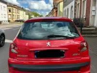 Gebraucht Peugeot 206+ 75 PS (55 kW) 2009 Rot Kleinwagen