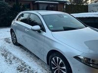 Gebraucht Mercedes A180 116 PS (85 kW) 2022 Silber Kleinwagen