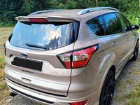 Gebraucht Ford Kuga Vignale 230 PS (169 kW) 2019 Beige SUV