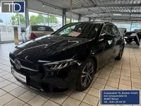 Gebraucht Mercedes A180 Advanced 150 PS (110 kW) 2025 Kosmosschwarz Limousine