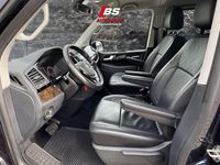 Gebraucht VW Caravelle Highline 204 PS (150 kW) 2018 Starlight blue metallic Van / Kleinbus