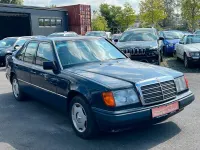 Gebraucht Mercedes E220 150 PS (110 kW) 1993 Grau Coupé