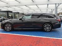 Gebraucht Mercedes E220 Advanced 197 PS (144 kW) 2025 Metalliclack graphitgrau Kombi