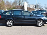 Gebraucht Skoda Octavia Elegance 160 PS (117 kW) 2011 Schwarz Kombi