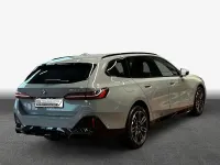 Neu BMW 530e Performance 190 PS (139 kW) 2026 Grau Kombi