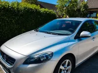 Gebraucht Volvo V40 120 PS (88 kW) 2016 Silber Limousine