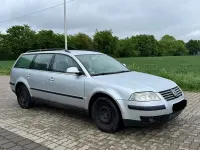 Second-hand VW Passat 101 CP (74 kW) 2004 Argintiu Berlinǎ