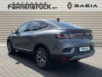 Gebraucht Renault Arkana Techno 140 PS (102 kW) 2024 Grau (graphitgrau metallic (grau)) SUV