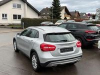 Gebraucht Mercedes GLA200 156 PS (114 kW) 2015 Silber SUV