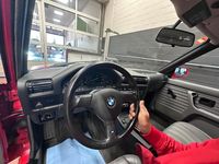 Gebraucht BMW 325 170 PS (125 kW) 1990 Rot Kombi