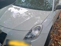 Gebraucht Alfa Romeo Giulietta 105 PS (77 kW) 2011 Weiß Kleinwagen