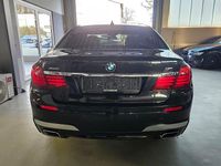 Gebraucht BMW 740 M Sport 313 PS (230 kW) 2015 Schwarz Limousine