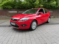 Gebraucht Ford Focus Sport 116 PS (85 kW) 2009 Rot Limousine