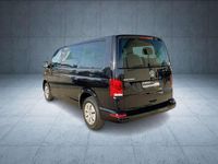 Gebraucht VW Multivan Family 150 PS (110 kW) 2021 Deep black perleffekt Van