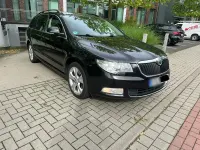 Gebraucht Skoda Superb 160 PS (117 kW) 2011 Schwarz Kombi