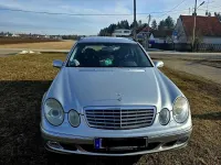 Gebraucht Mercedes E240 Elegance 177 PS (130 kW) 2003 Silber Kombi
